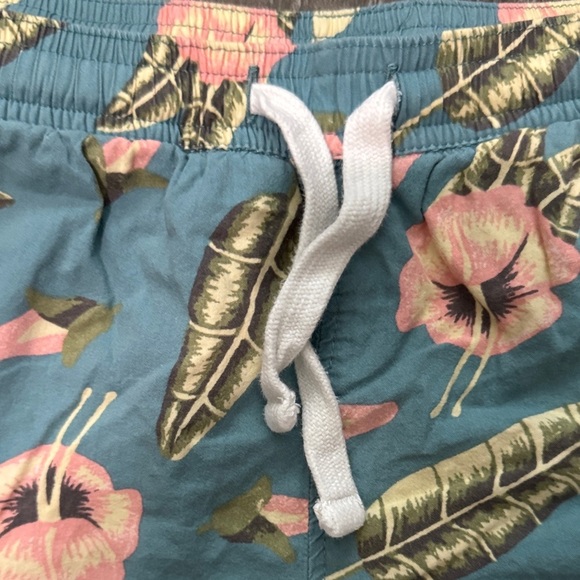 RVCA Teal and Pink Women's Athletic Shorts - Picture 4 of 7